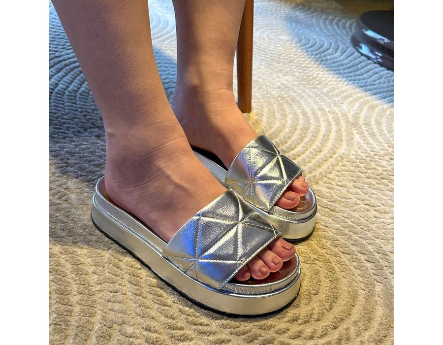 Flatform Bruna Prata | KUENTO SHOES